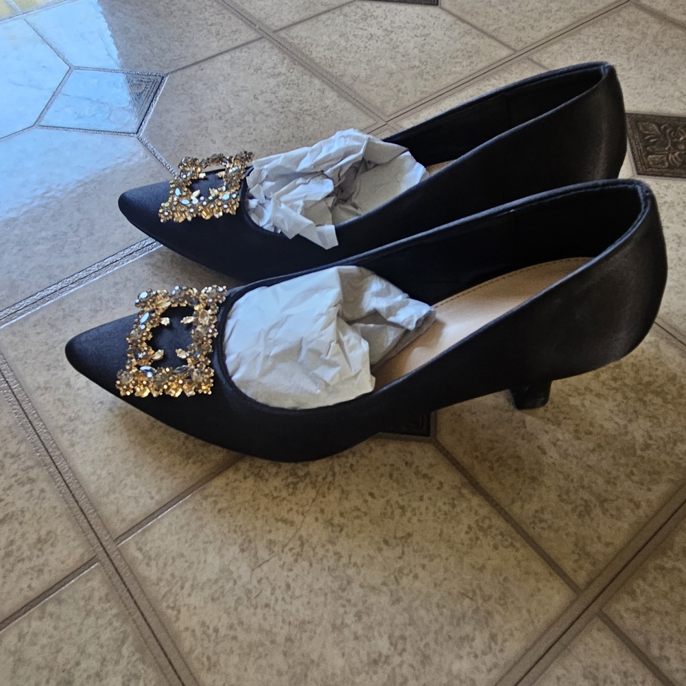 New Elegant Black Heels with Gold Embellishment